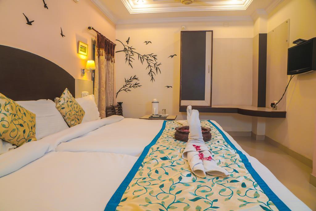 Hotel Laxmi Palace Удайпур Екстер'єр фото